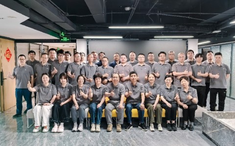 ROYAL皇家88股份技术部获评全国工人先锋号荣誉称号！
